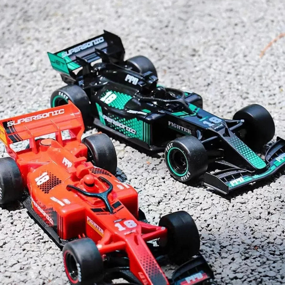 Formula 1 Remote Control Car – High-Speed Drift and Spray Action
